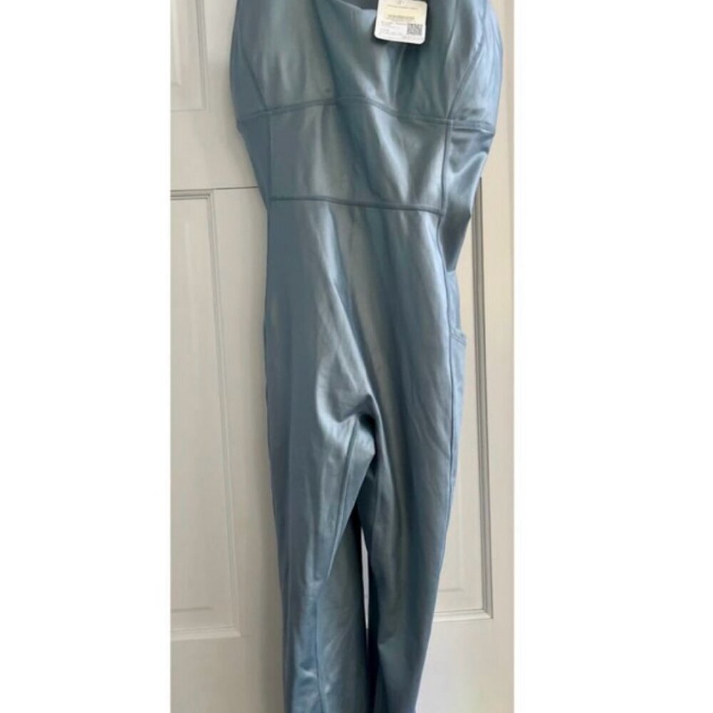 March Move Sale! New XL Fabletics Blue Catsuit